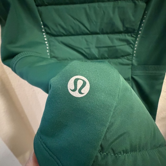 Lululemon Down for It All Vest, Everglade Green, Size 10, Like New - Picture 10 of 10